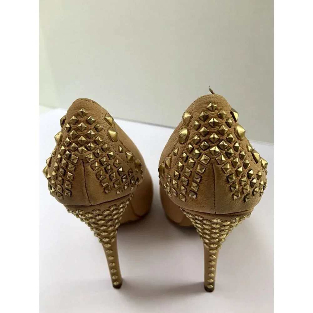 ✨2/$20✨ Vince Camuto Women's Tan‎ High Heels with Gold Tacks Pumps Size 6